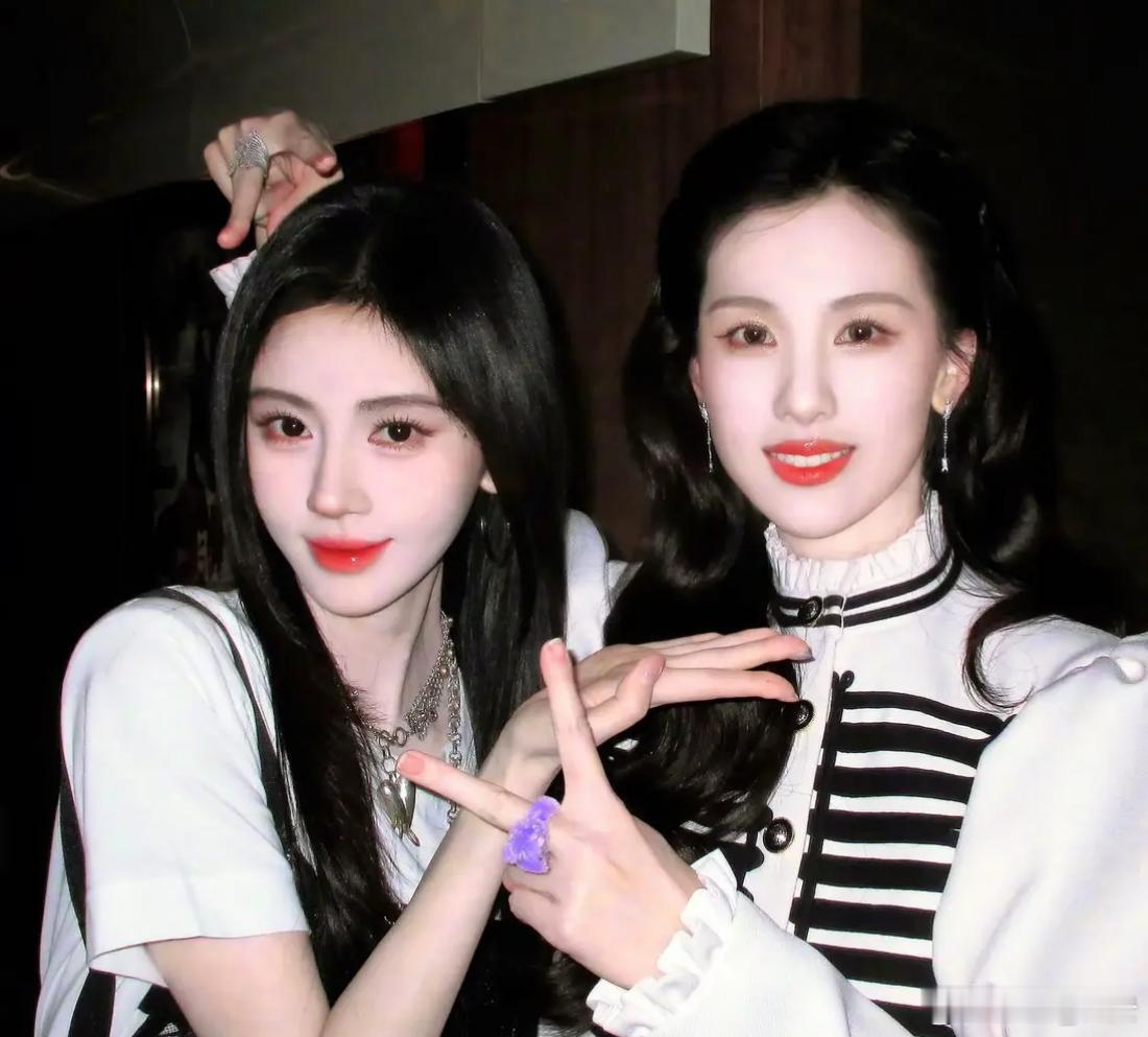 我发现男的全选陈都灵女的全选鞠婧祎，主要是因为陈都灵塑造力更强，更百变。鞠婧祎是