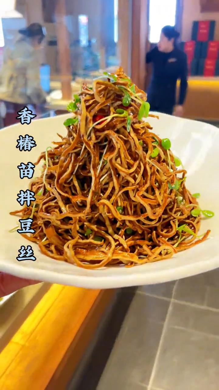 生意不好做这是现实，但产品不能做差这是底线。顾客的钱也是辛苦钱，每一个产品、每一