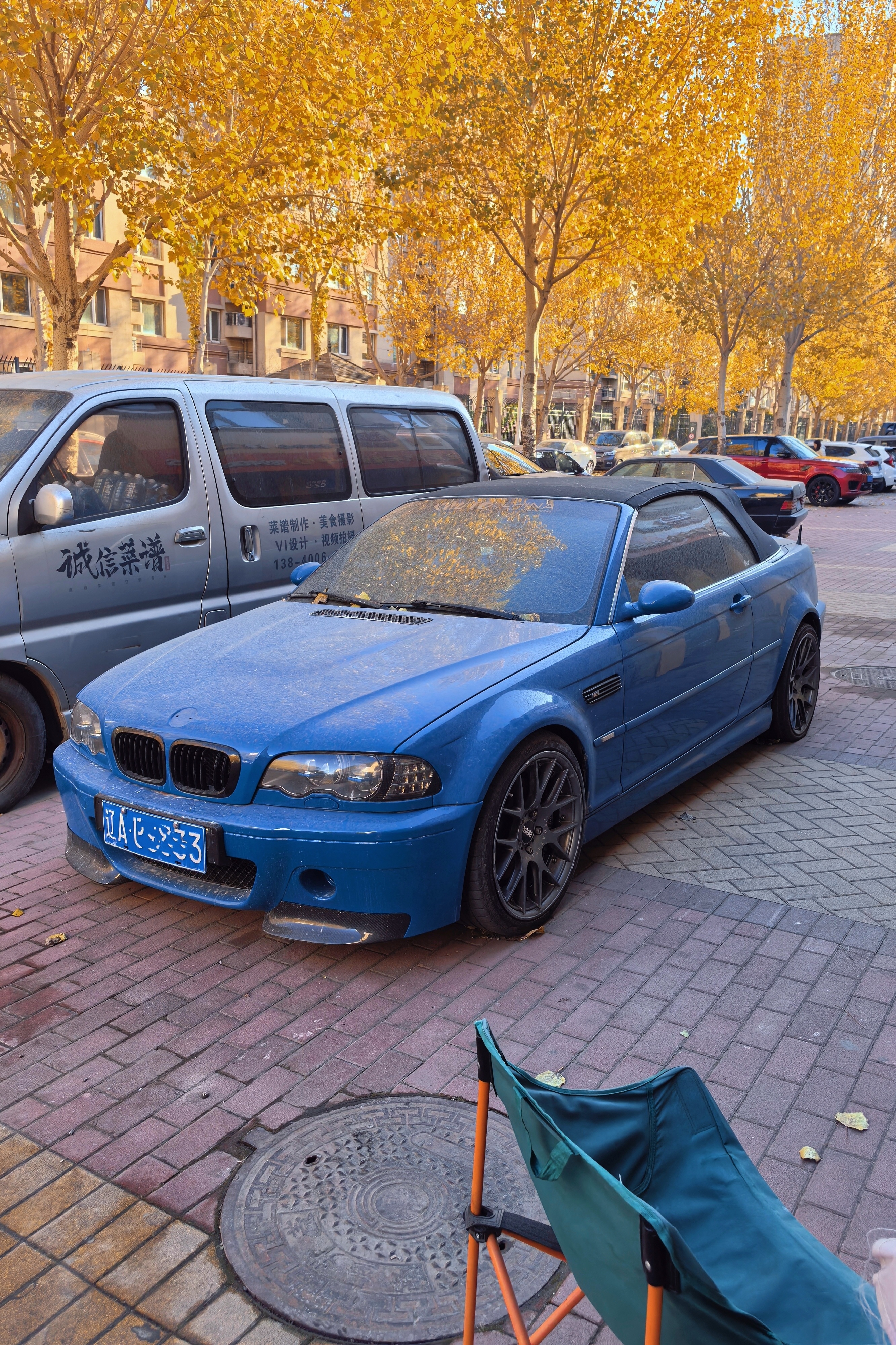 刚参加完宝马M热血嘉年华就在家门口发现了好东西！敞篷E46 M3！ ​​​