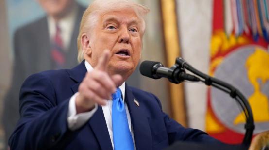 全线收网开启！很多人以为美国在中东骑虎难下，已经无力他顾。
 
先说说委内瑞拉的