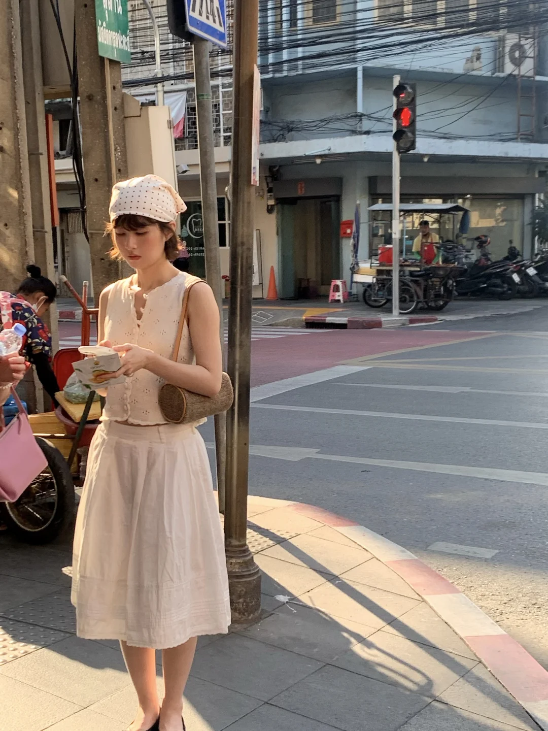 曼谷让我的小腿肿胀