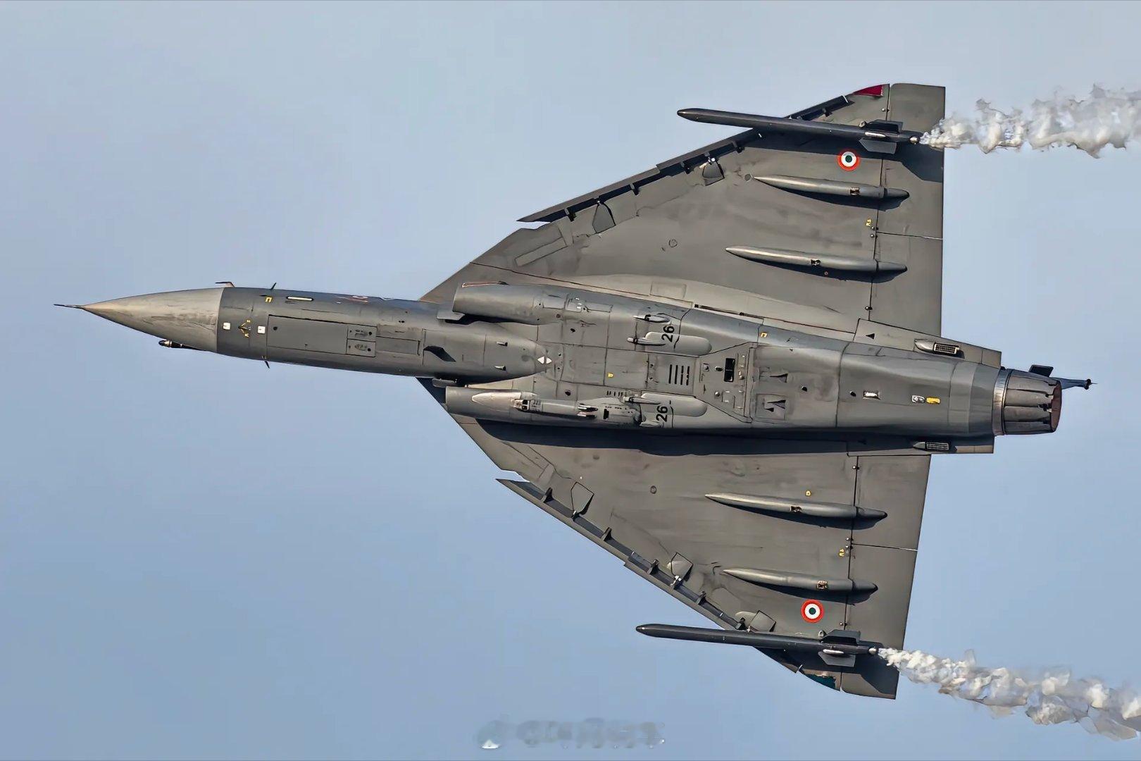 光辉战机，全球爆款，落地价8000万美元（接近美国F-35隐身战机出口价）可惜了