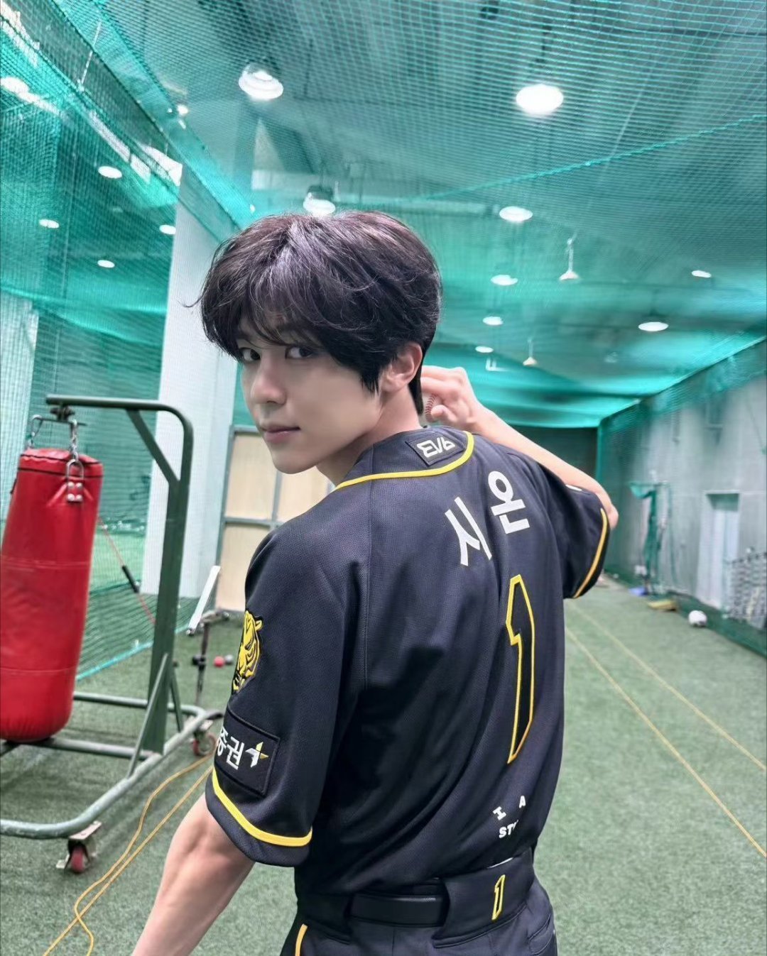 文文开球⚾⚾ 
