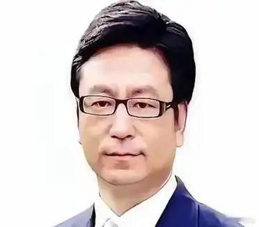 一句话戳破真相：这才是“精英”为子女铺下的精心布局！央视主持人白岩松之子白清扬，