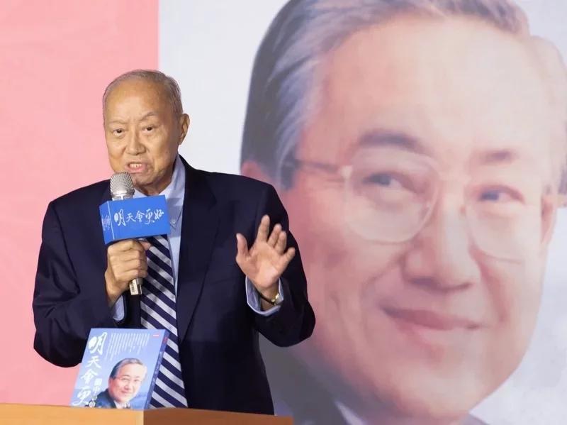 国民党前副主席、前“考试院长”关中今日发文对台海局势及两岸统一作出最新判断：美国