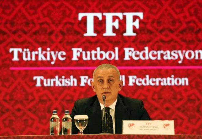 土耳其足坛爆发裁判群体涉赌案 昨日土耳其足协在发布会上公布了惊人的内部调查结果—