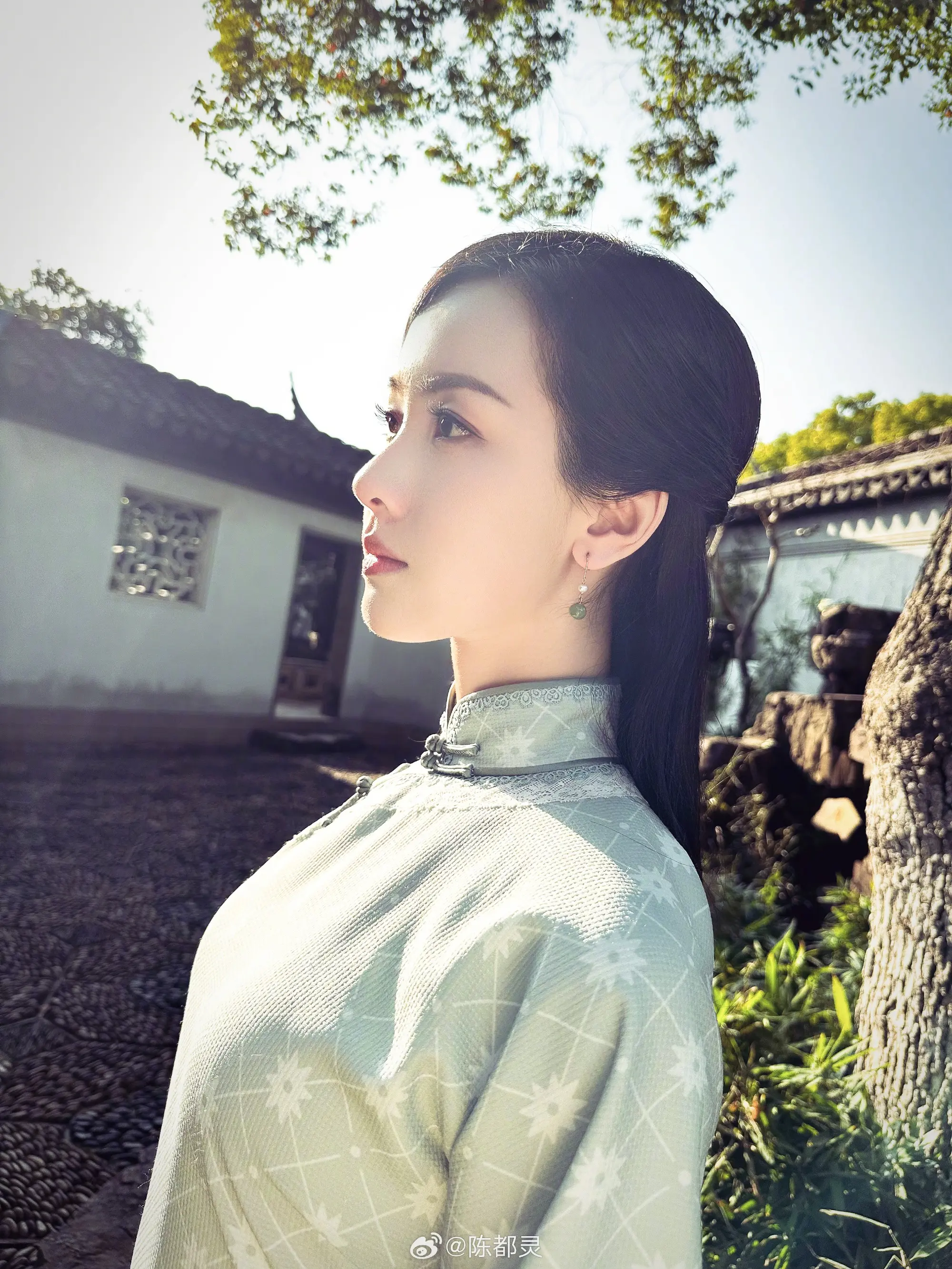 江南烟雨里运运而生的白瓷美人张海沫。