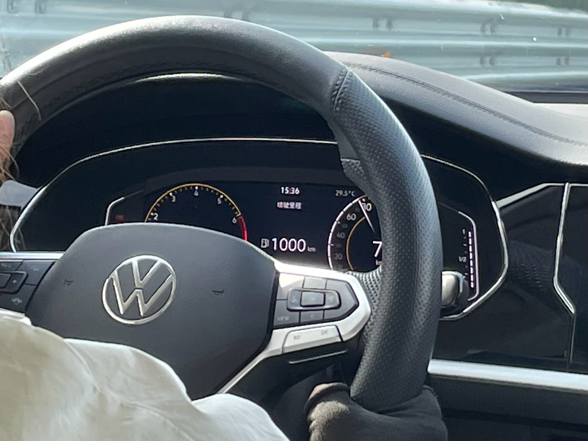 帕萨特一箱油能干1000公里？？？？？？大v聊车