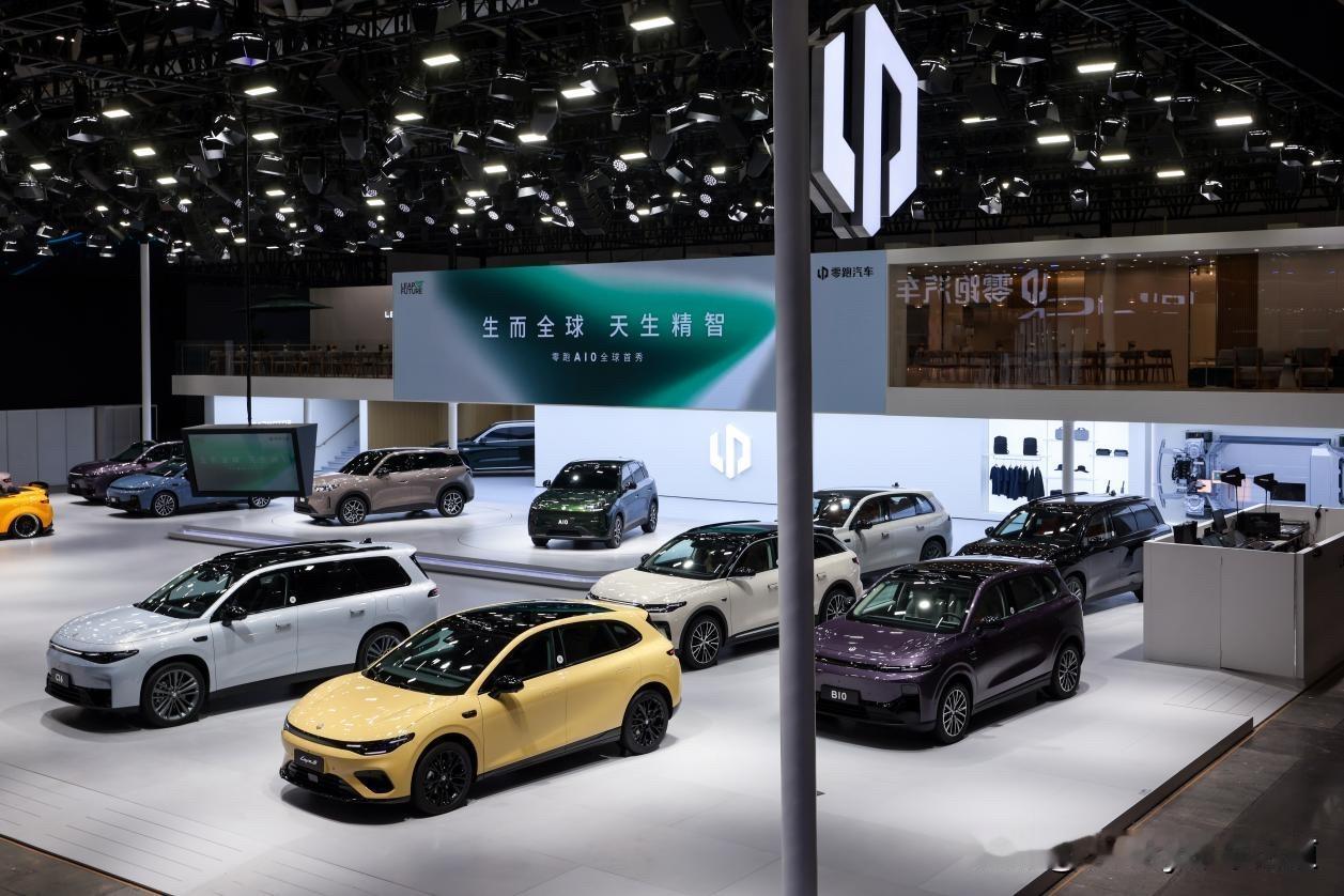 今年广州车展，被“围观”的零跑放出了哪些大招？
 
11月21日，2025广州车