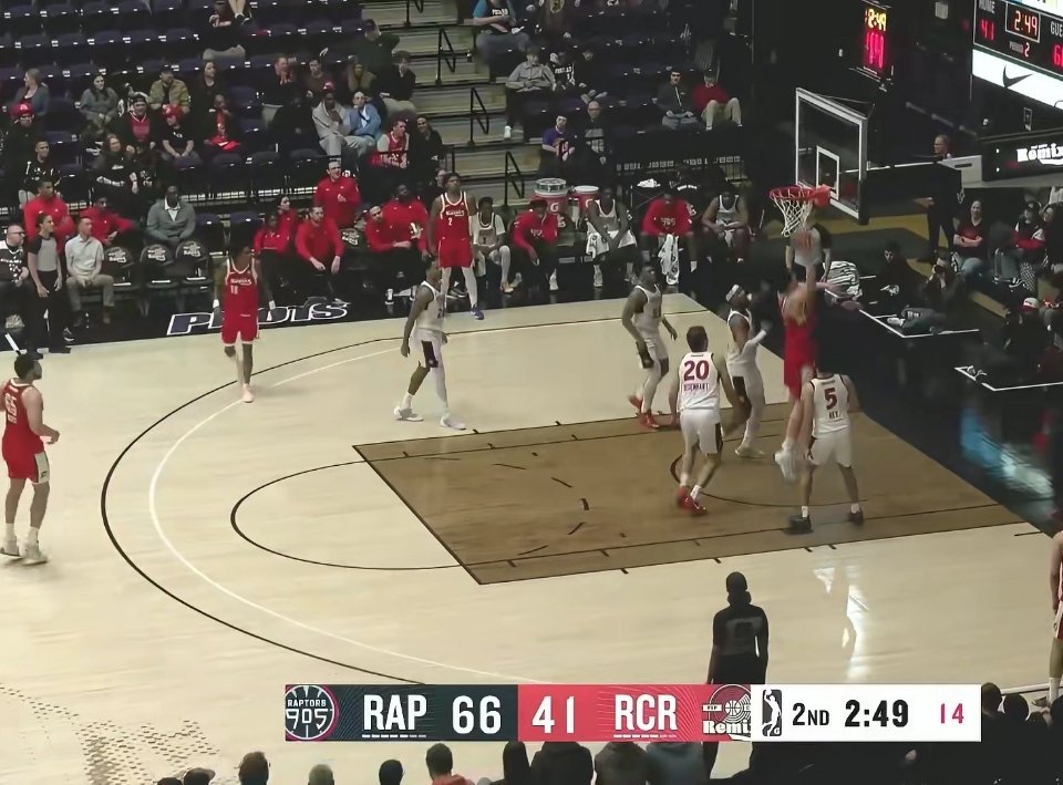 杨瀚森17分11板2帽杨瀚森在今日NBA发展联盟的比赛中贡献17分11篮板2盖帽