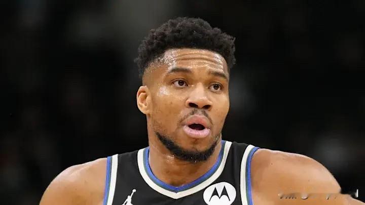 据The Athletic记者Sam 爆料，关于字母哥的肥皂剧很可能延续至夏季，