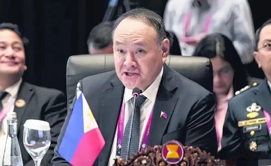 近日，菲律宾防长防长在香格里拉对话会上的发言，真是让人感到无语，被采访时说:“无