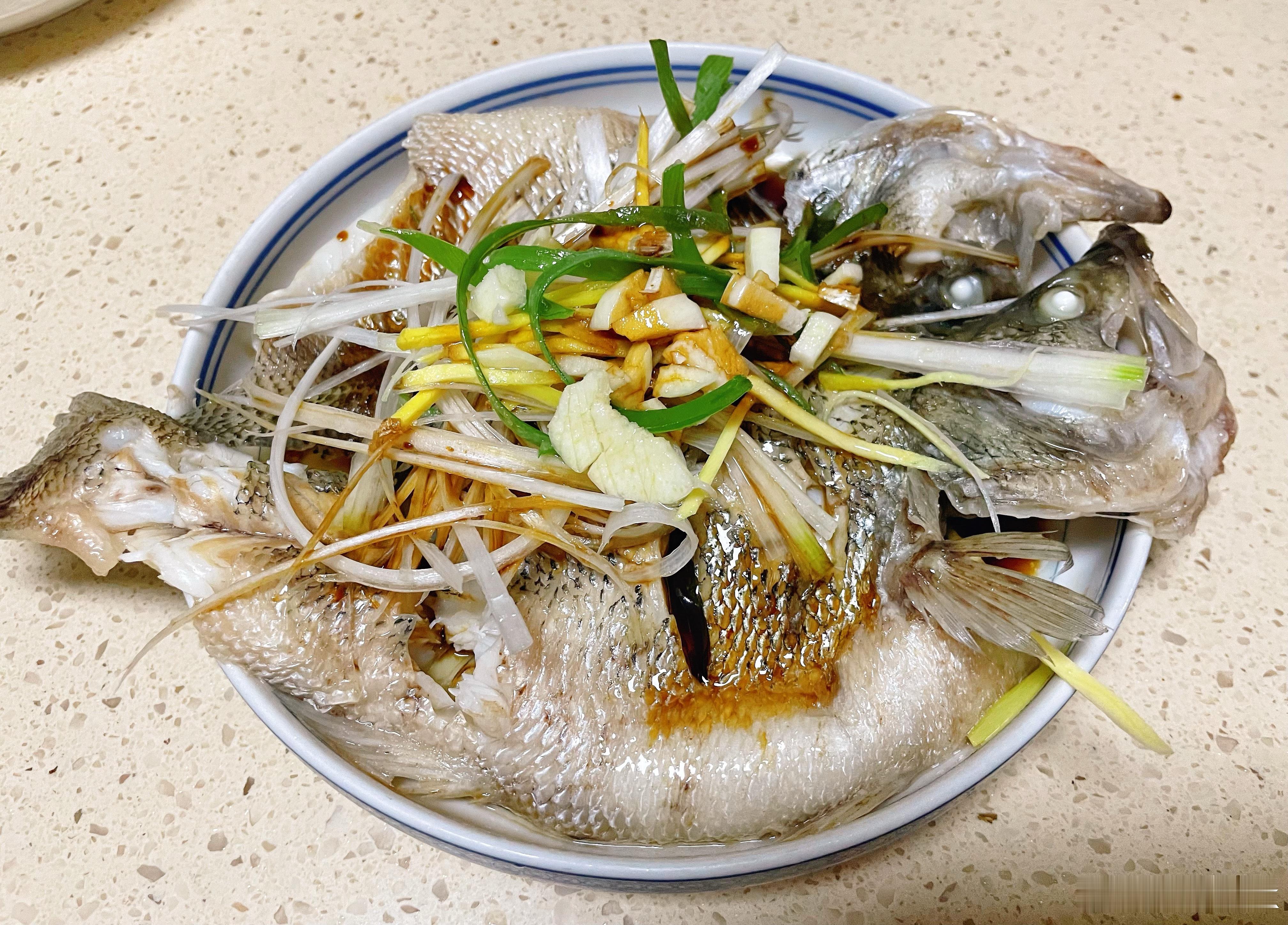 简简单单，又是一餐[揣手]吃了么您叻？[偷笑][偷笑]​​​