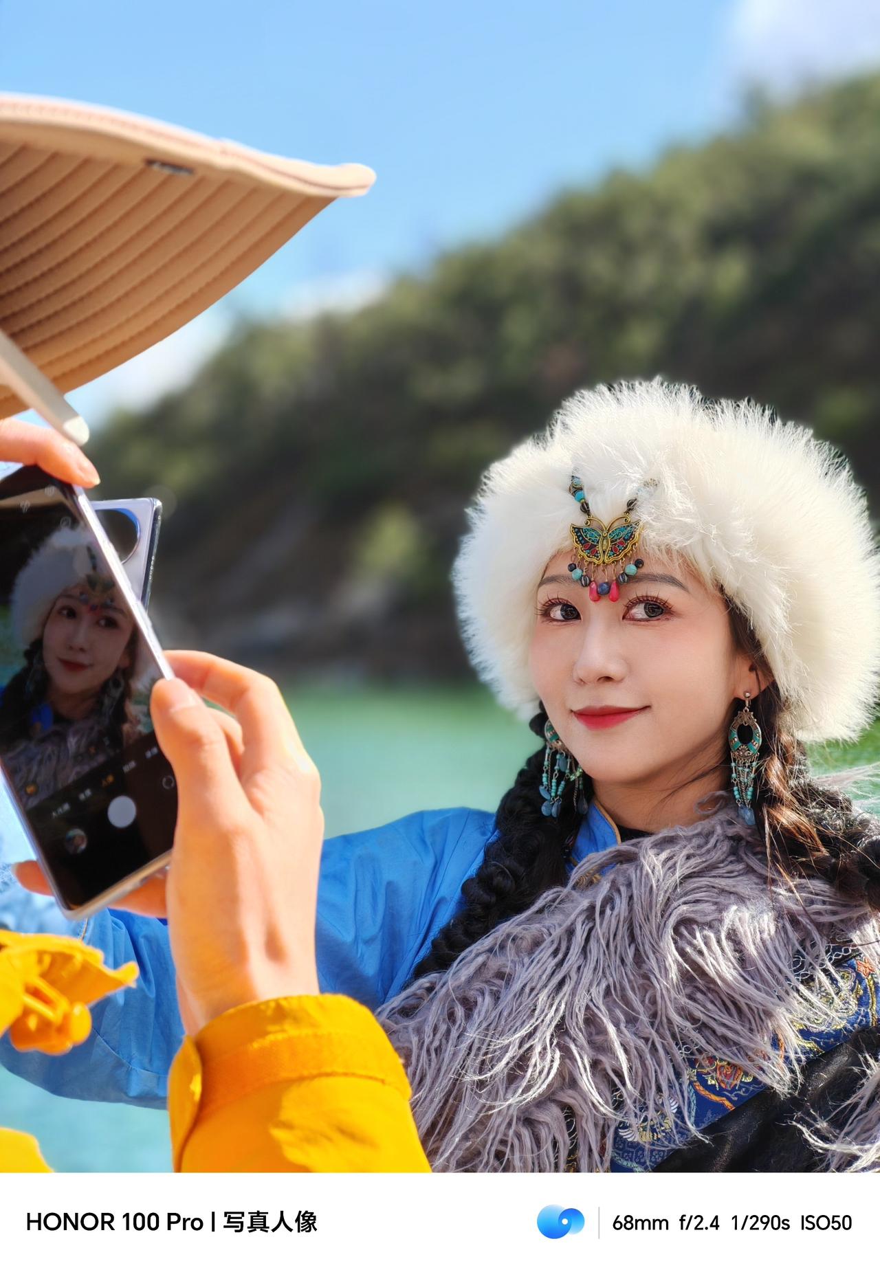 用#荣耀100#Pro拍照小姐姐真的是太美了，单反级写真摄像头给女友拍照真的很上