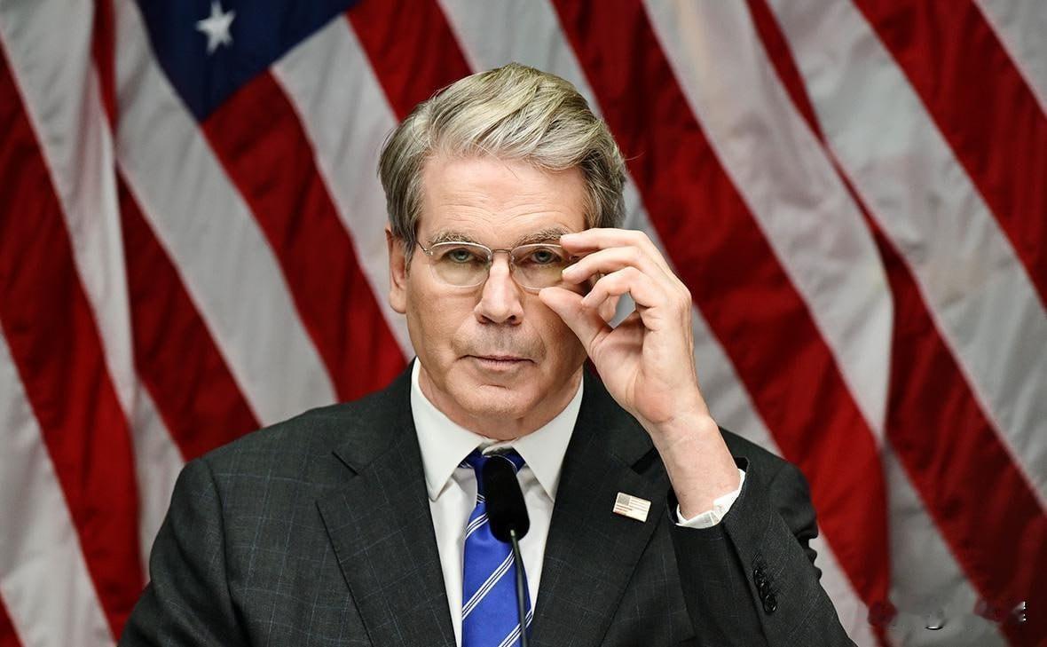 【美国财长：“放轻松，深呼吸”】
 
美国财政部长斯科特·贝森特就格陵兰岛相关争