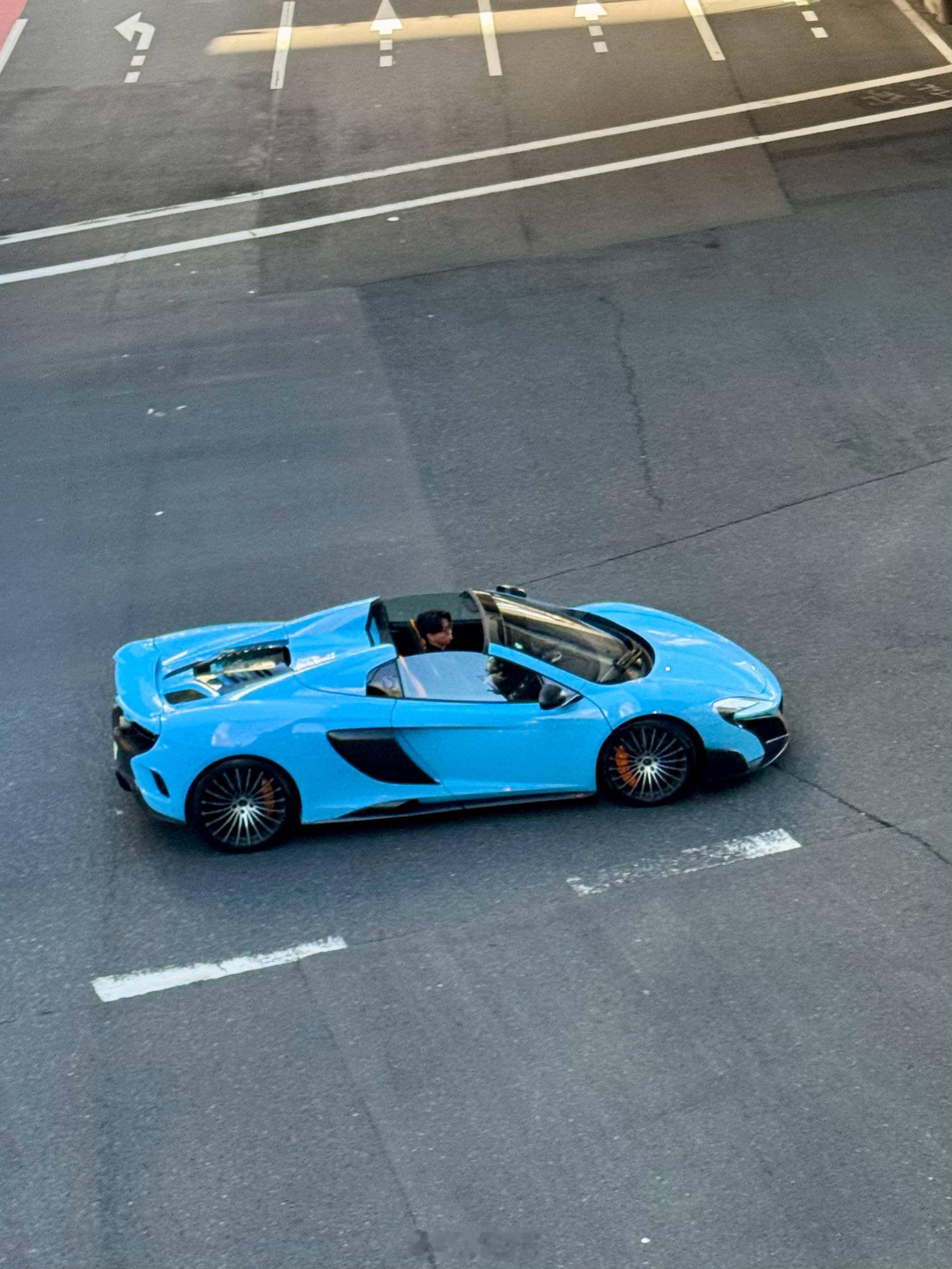 🏎️Mclaren 675LT Spider从Shmme提MSO紫色开始，一直
