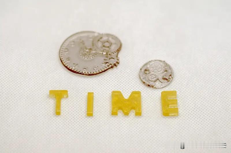 普通人最最应该修炼的一个技能，

是让我们的时间和技能值钱！

只有我们的单位时