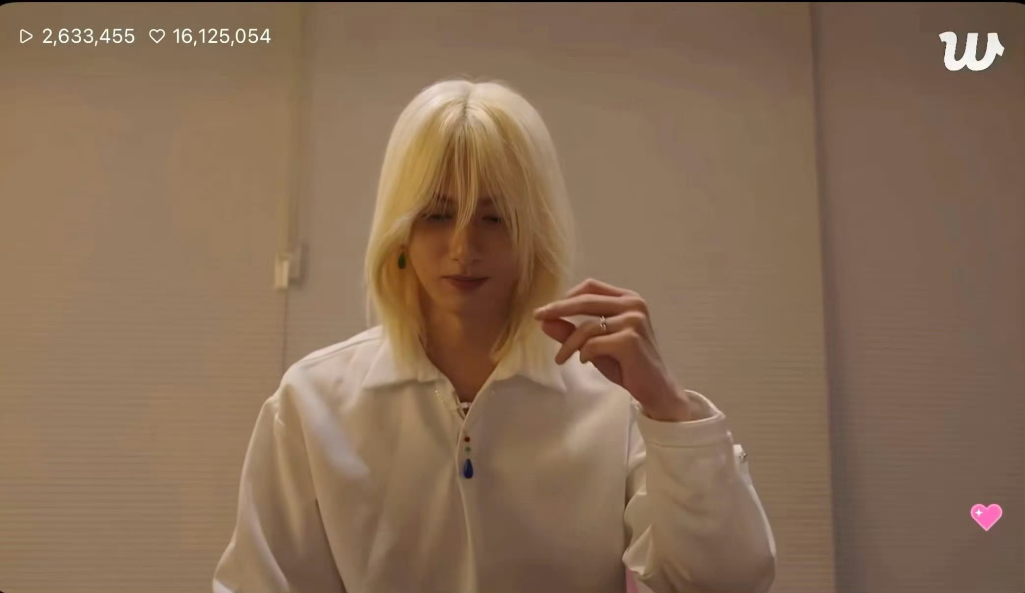 文俊辉cos了哈尔完全漫撕男，让文俊辉cos哈尔得简直是个天才，金发实在的太适配