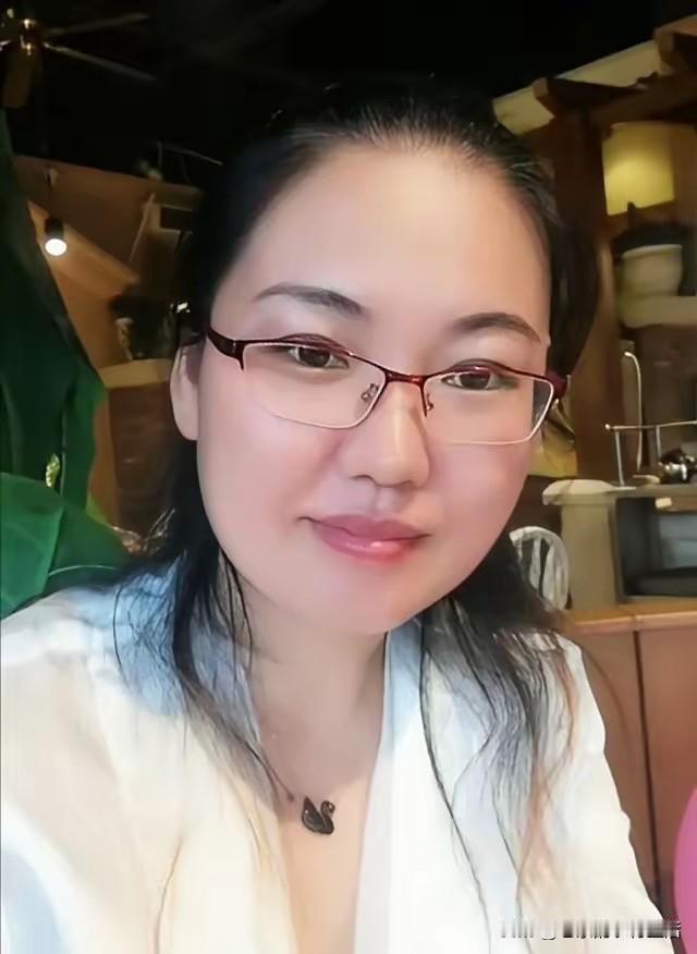 优秀的男人
厉害的男人
99%都是大男子主义
都是丢三落四的
都是不拘小节的
都