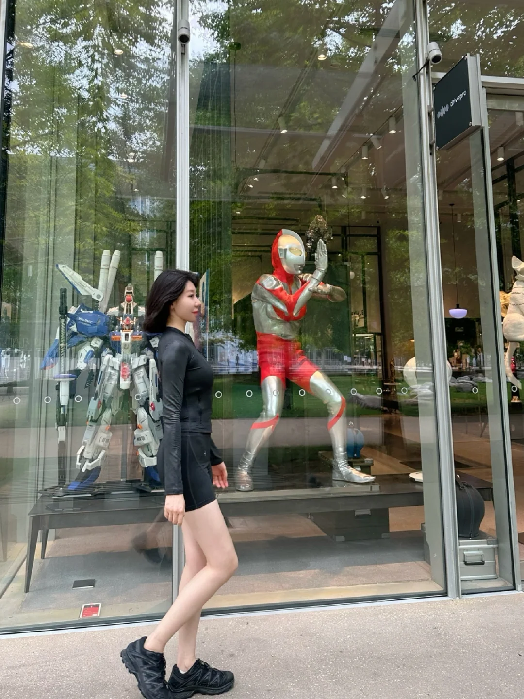 这女孩一看就是健身的！！！