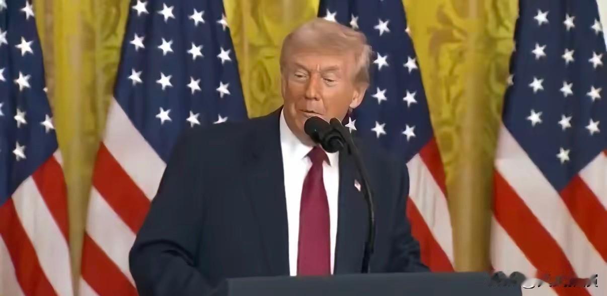 特朗普11日在白宫东厅主持煤炭能源推广活动。在活动中他说：
“我一直就不喜欢那些