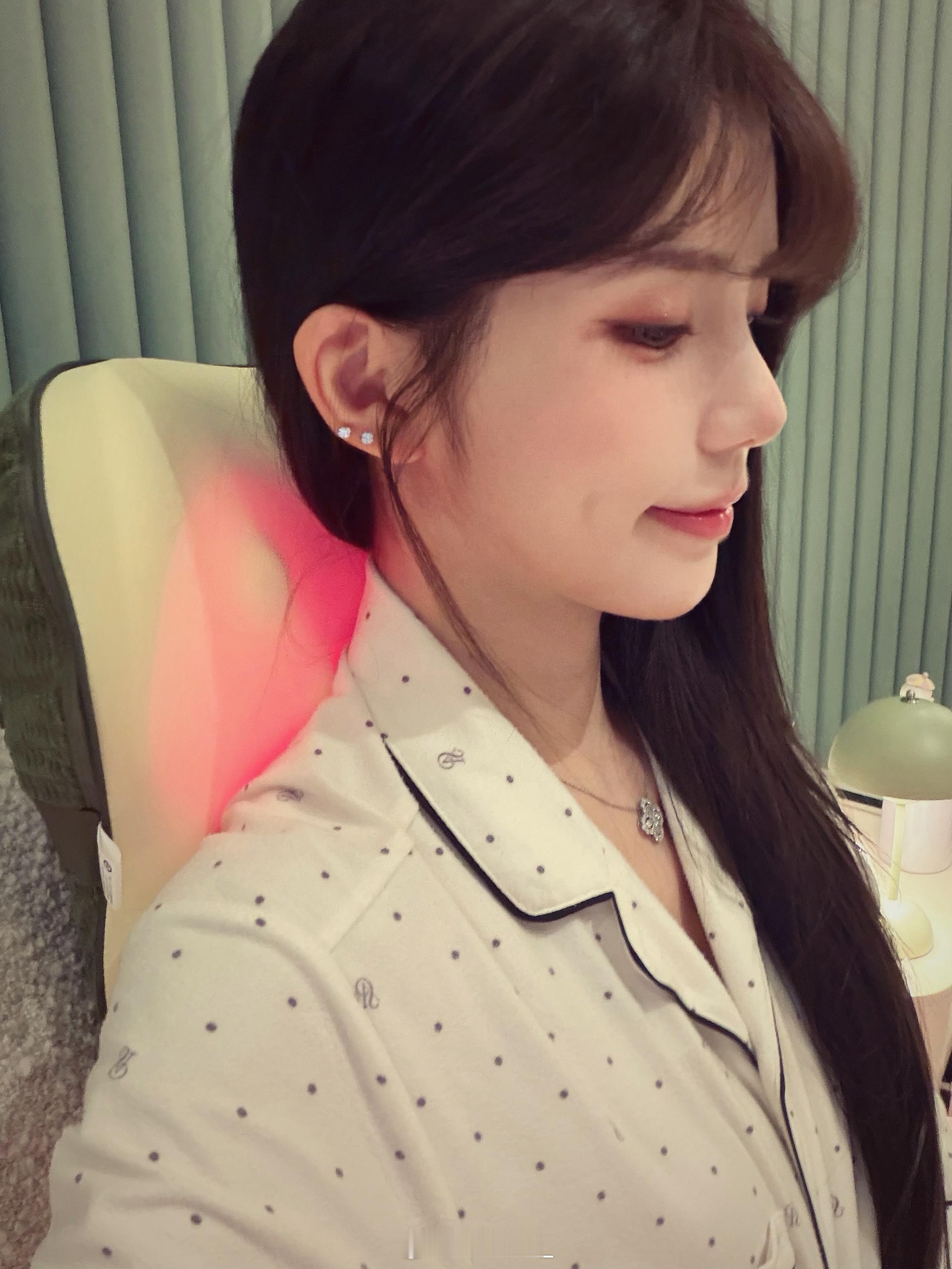 生完宝宝之后 带娃经常腰酸背痛！我老公就给我入手了几款按摩仪 试了一下这个 🐘