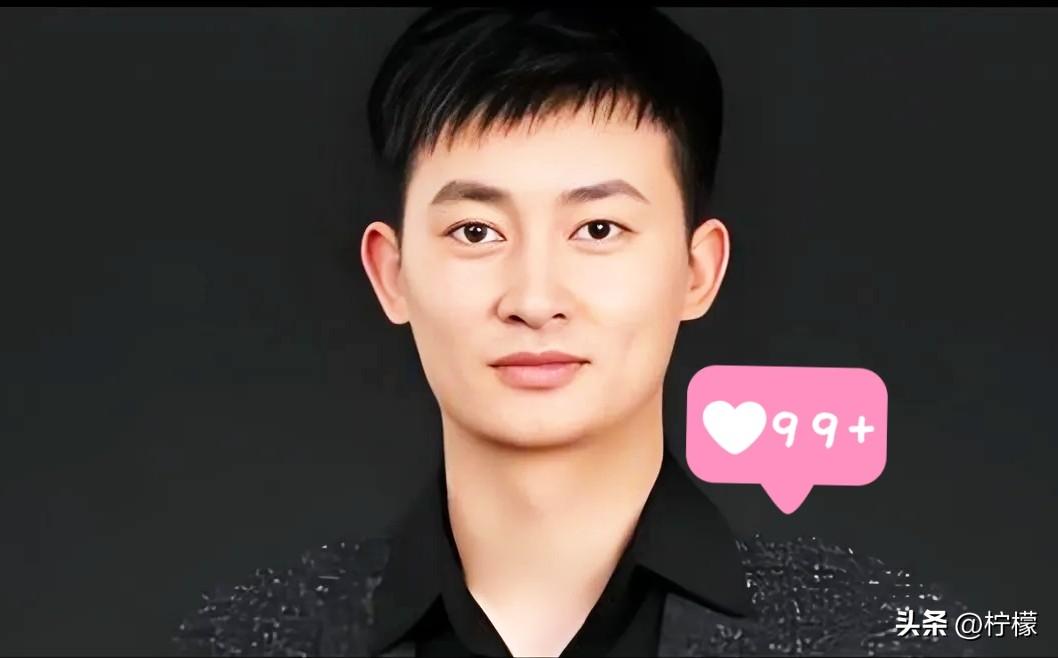 老张交权了，接管峰学蔚来的，是个十足的狠角色。

没有那种信手拈来的段子，甚至看