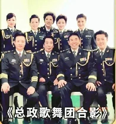 照片中的他们你能认出几位？他们在歌坛中赫赫有名，每一位都是优秀歌唱者，而且是分量