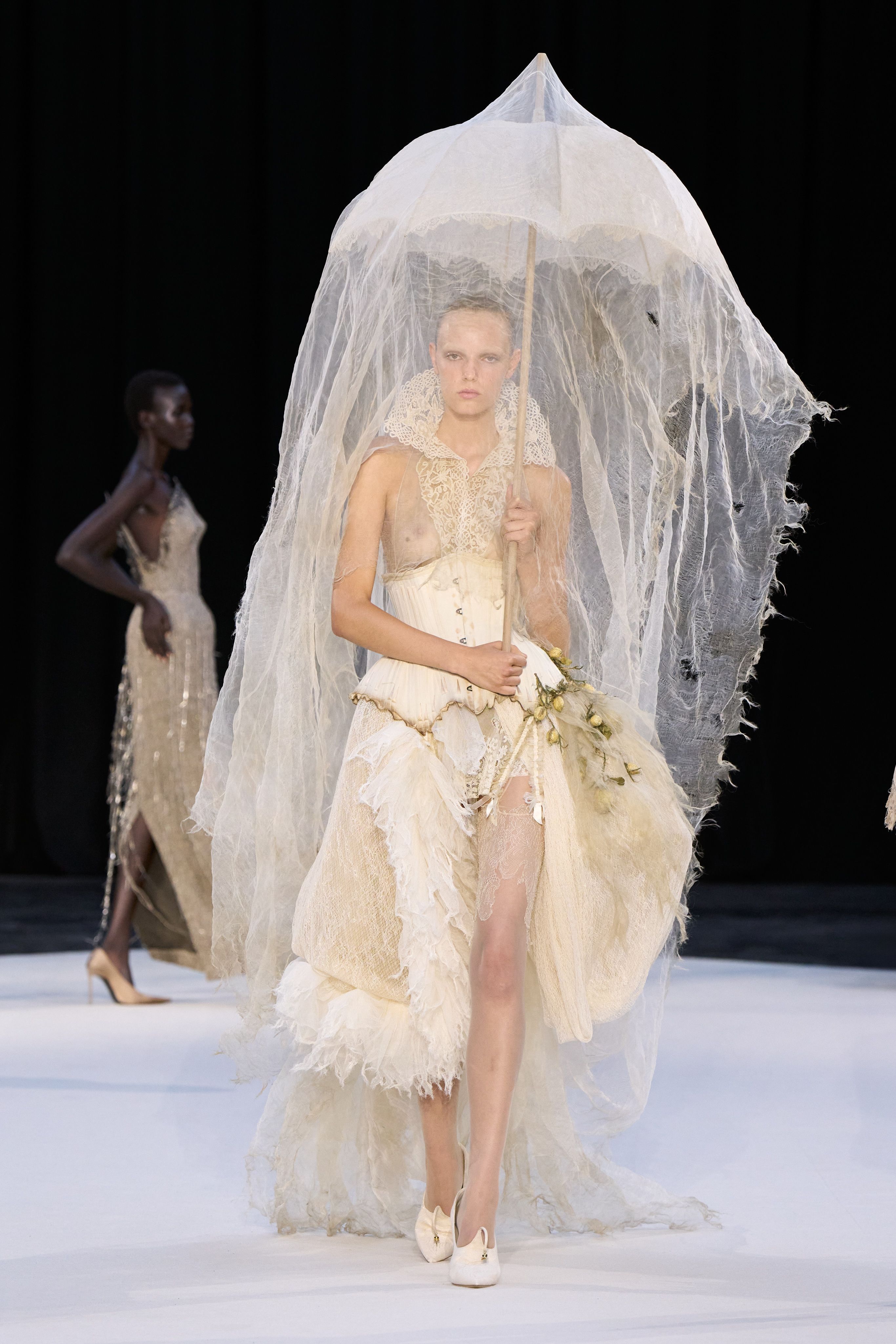 Ashi Studio F/W 2026 Haute Couture “Behi