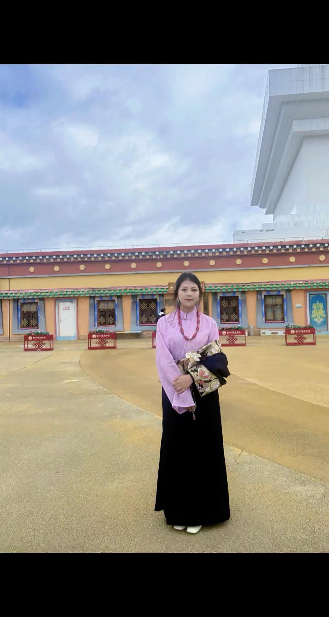 藏装 嗦啰 香格里拉旅游攻略 tiktok全球覆盖