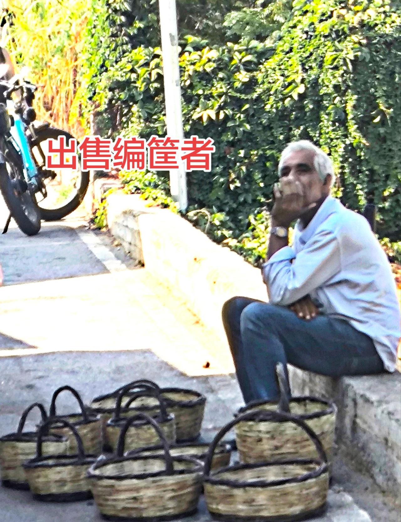 20260829.希腊.克里特岛。靠手工维持生计，艰难而无奈。
