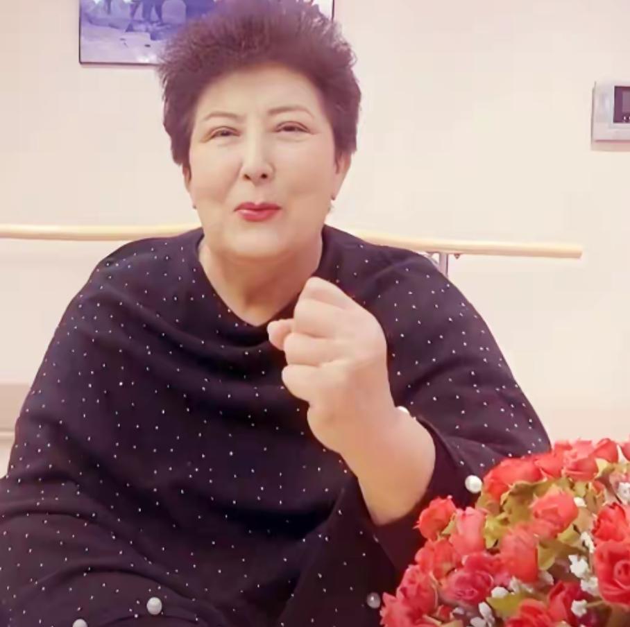 歌唱家德德玛已去世3年，她的两个儿子如何对待继父
娱乐