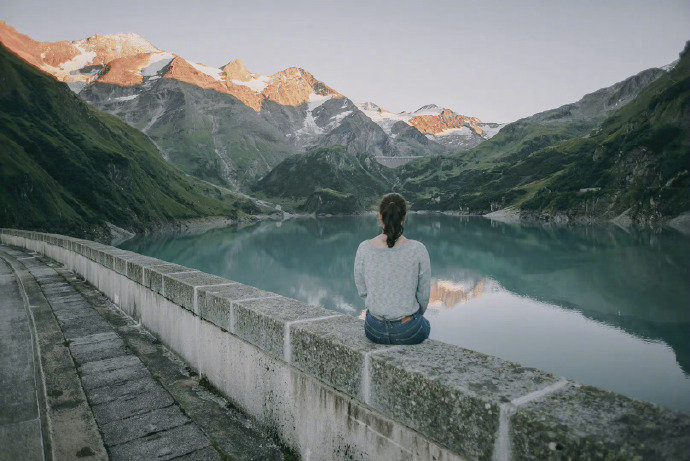 生命中最难的阶段不是没有人懂你，而是你不懂你自己。——尼采 