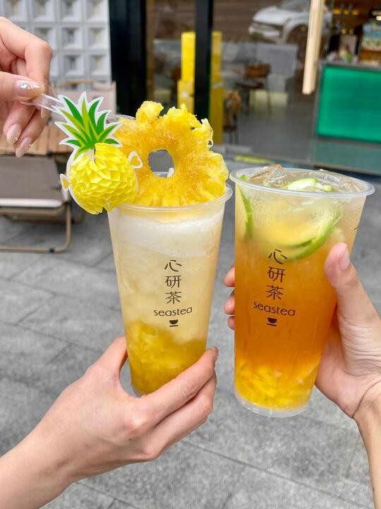 心研茶新品‼️ 焦糖菠萝片太好吃啦！！🍍