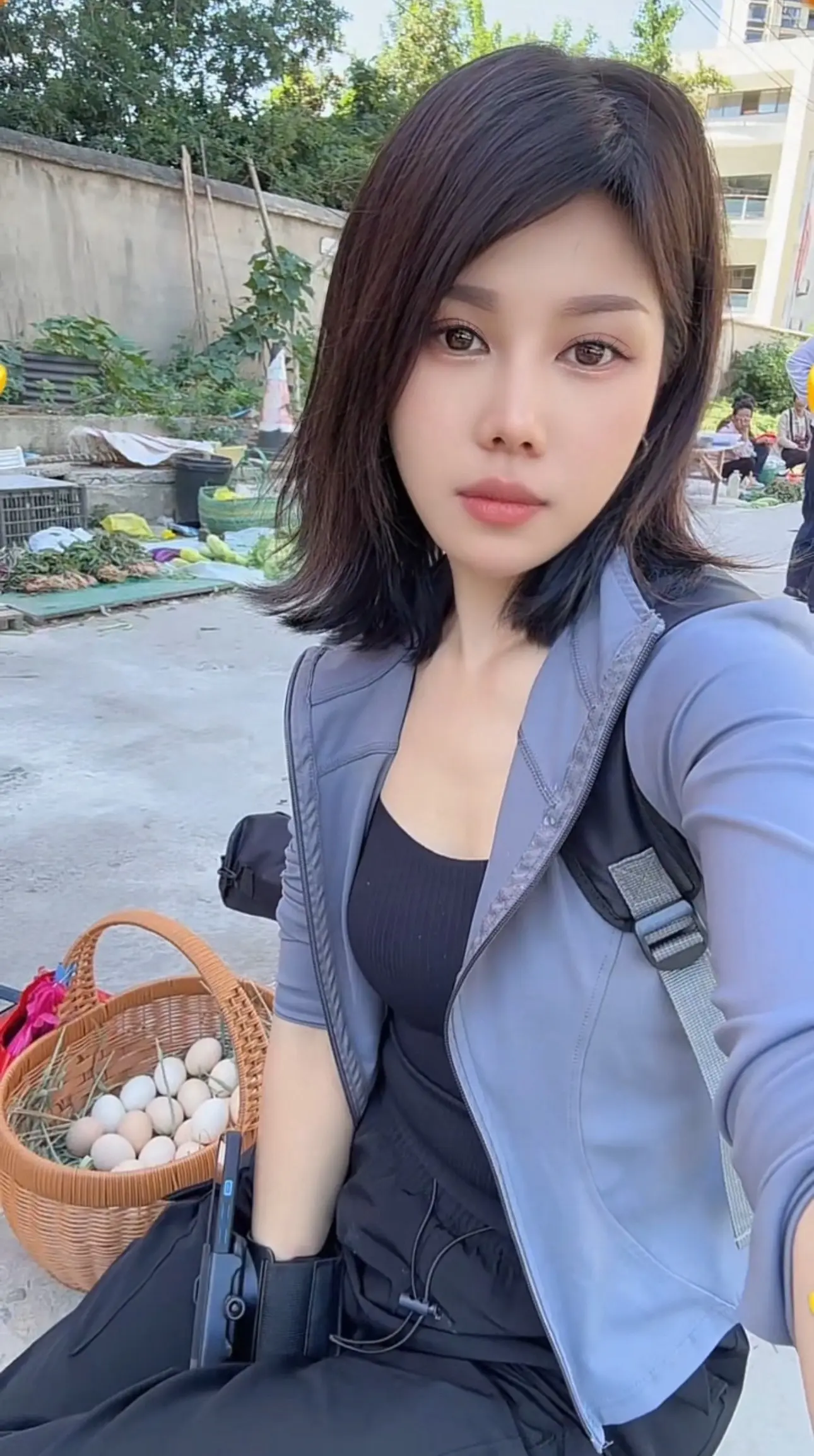曾经的老板现在的打工族。因一场意外，一切归零。44岁，失业加fz，找工...