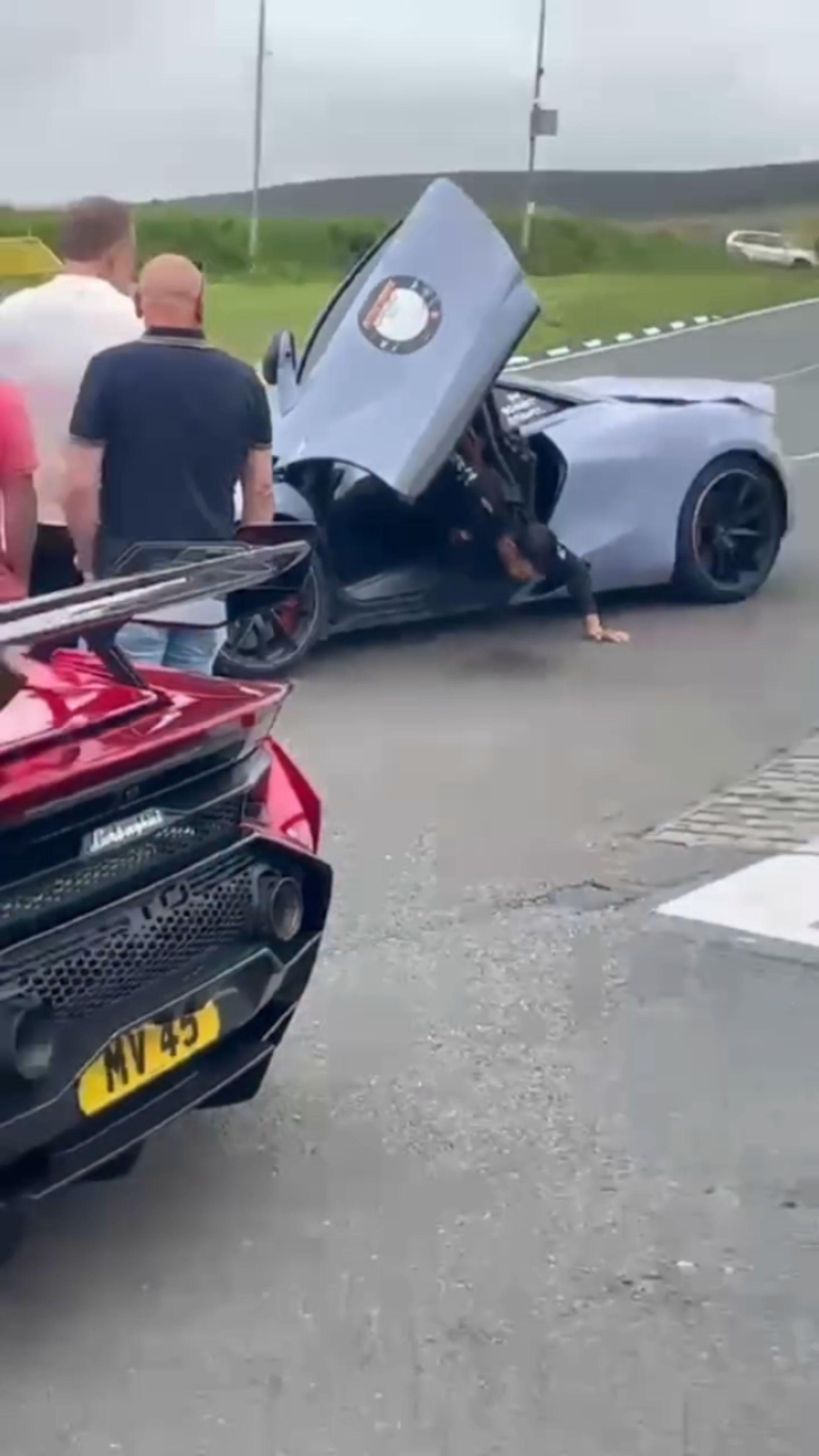 迈凯伦720s也治不好的晕车😂