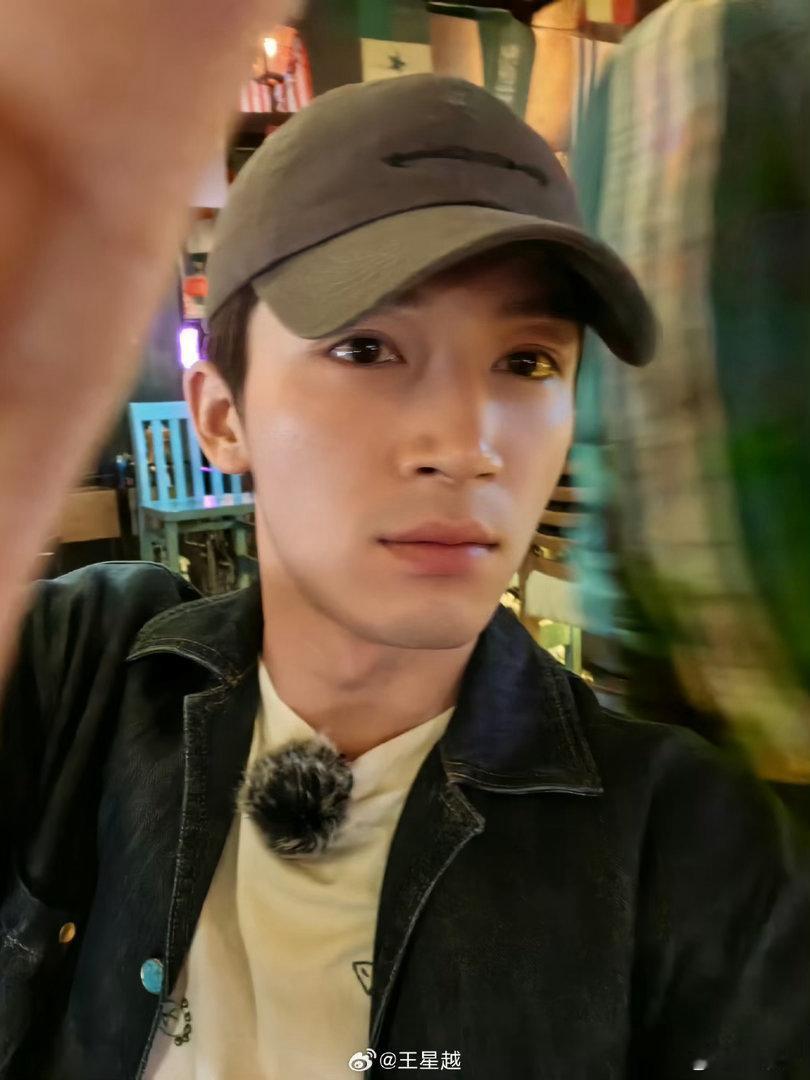 王星越把偶像包袱丢在花少了王星越花少名场面制造机花儿与少年 王星越把偶像包袱丢在