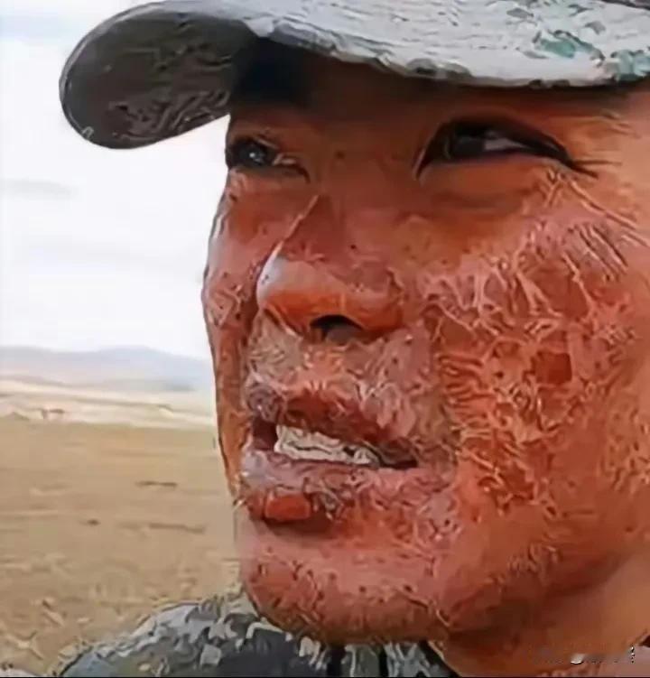这一张皲裂的脸，看哭了多少人？
还会有人执着于军人为什么优先吗？
他们抛却所有，