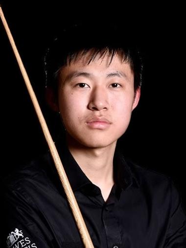 他的经历就像一部最精彩的斯诺克电影：低谷时曾身处迷雾，复出后又重拾球杆。单赛季两