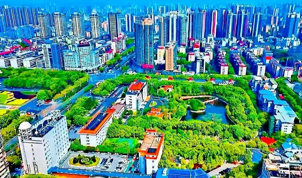 #秋日生活打卡季#衡阳这座城市好是好，位置也不错，就是快速发展基本上是谈不上，城