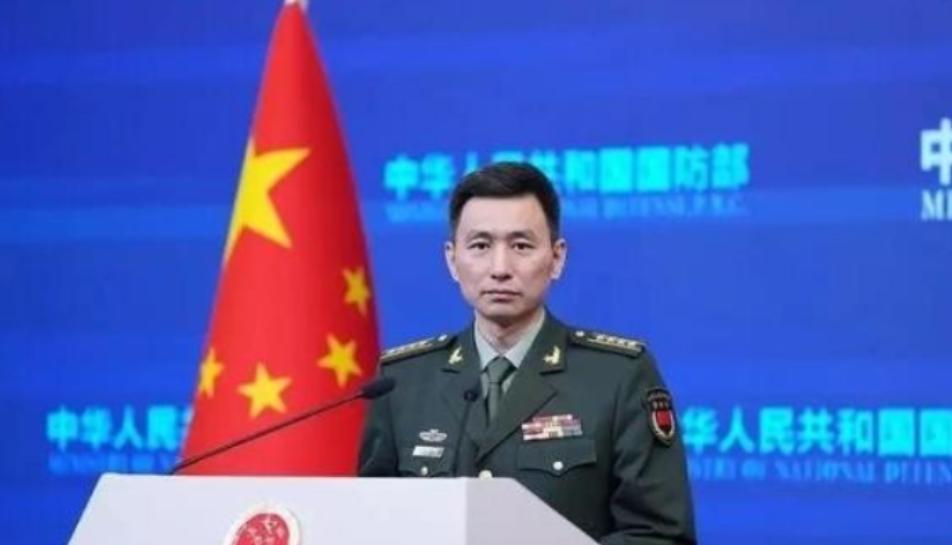 中国有必要公开告诫所有国家，谁若敢打击中国大陆本土目标，不管由何处发起攻击，中国