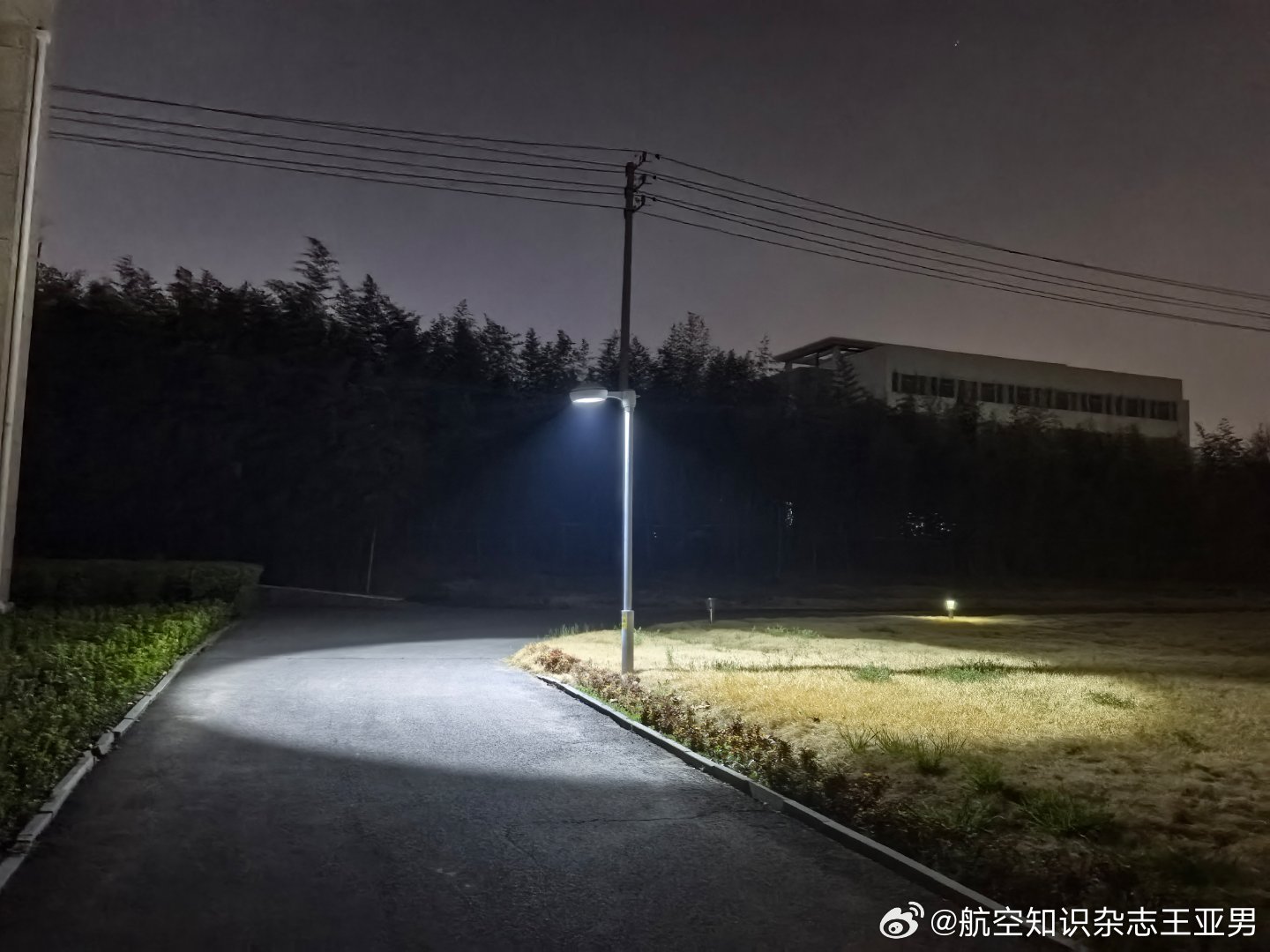 火速来火速去，石家庄第四十中学科普报告结束，一路奔向高铁站回京。现在的高铁确实快