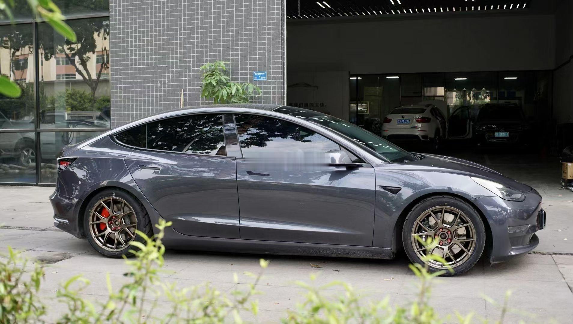 KONIG 系列N63618x8.5 ET35 5x114.3 现货发售 