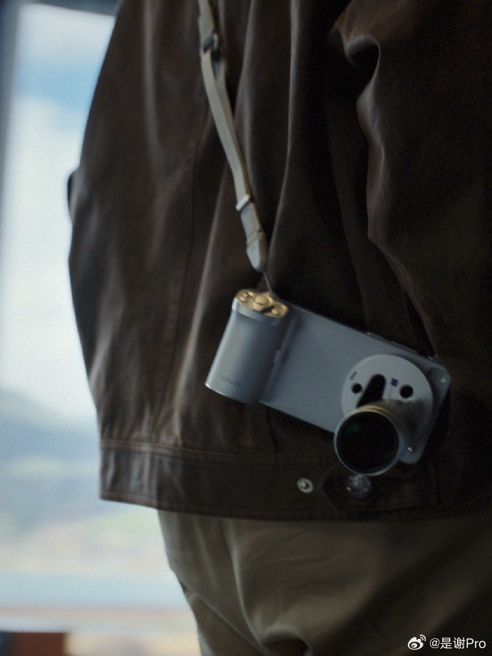 蒋奇明开箱vivo X300 Ultra摄影套装，真的很专业的感觉不愧是专业V单