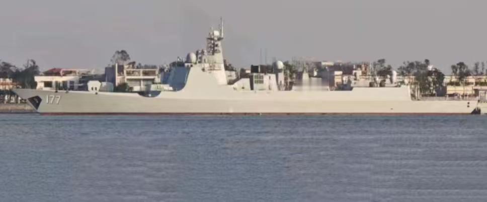 没想到2026年才刚过去半个月的时间，网传又有2艘新批次的052D驱逐舰，疑似已