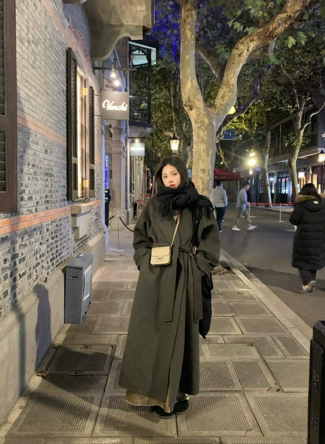 喜欢夜晚的氛围感