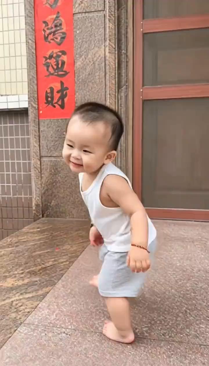 有人。