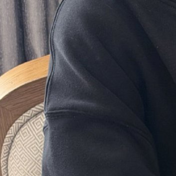 每日一善每日一善阳光信用 不管有多苦，千万要记住：苦难是我们人生路上不可缺少的经