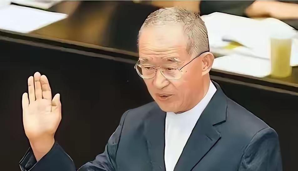 台湾传来新消息！
彻底引爆岛内舆论！台湾新党创始人王建煊，这次把最实在的话全说透