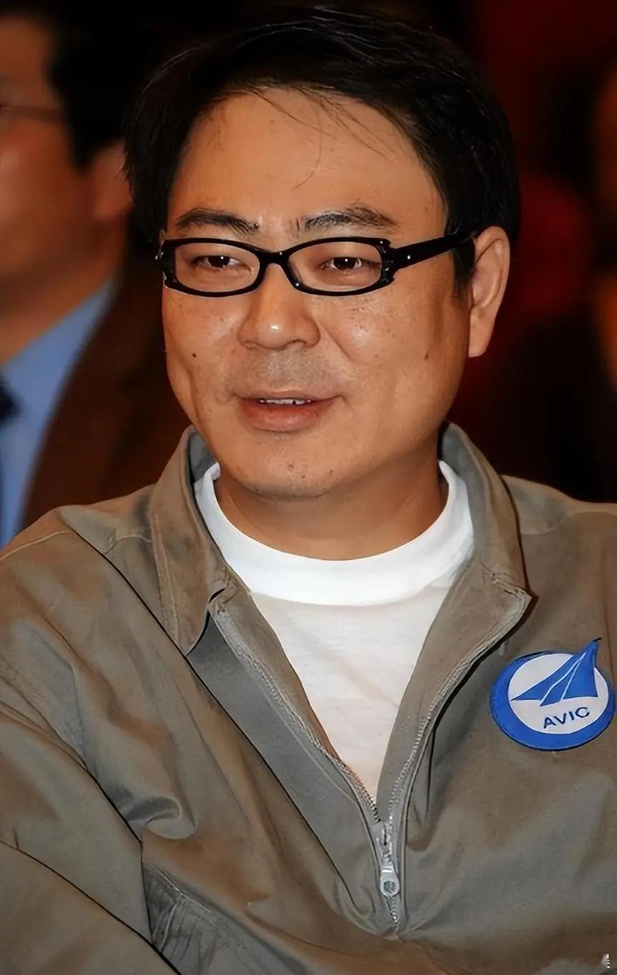 高亚麟被列为被执行人高亚麟被冻结788万元股权 据第三方平台，近日，高亚麟（本名